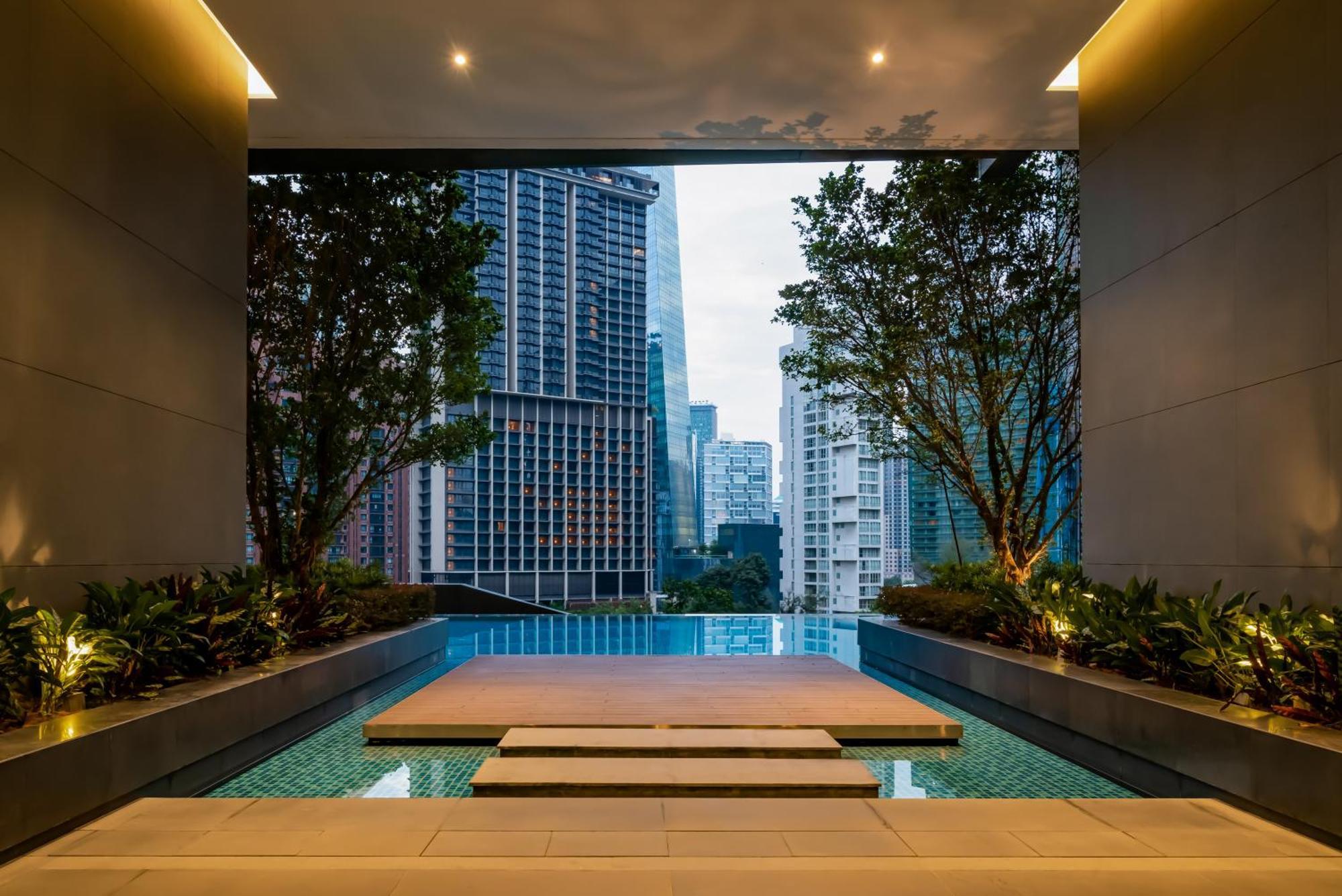 8 Kia Peng Apartment